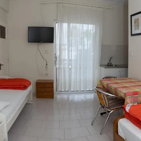 Ronzi Apartments Kamena Vourla Exterior photo