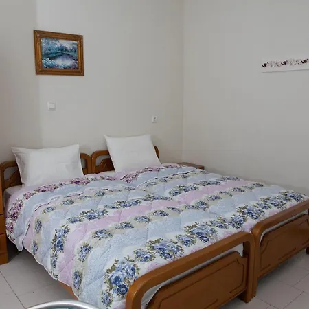 Ronzi Apartments Kamena Vourla Exterior photo