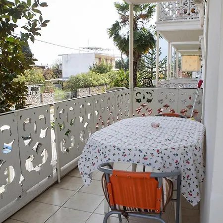 Ronzi Apartments Kamena Vourla Exterior photo